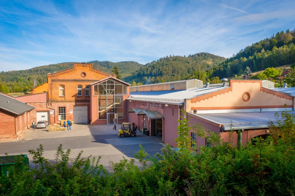 ZPAS Produktionshalle – Stahlblechverarbeitung Schaltschrankbau